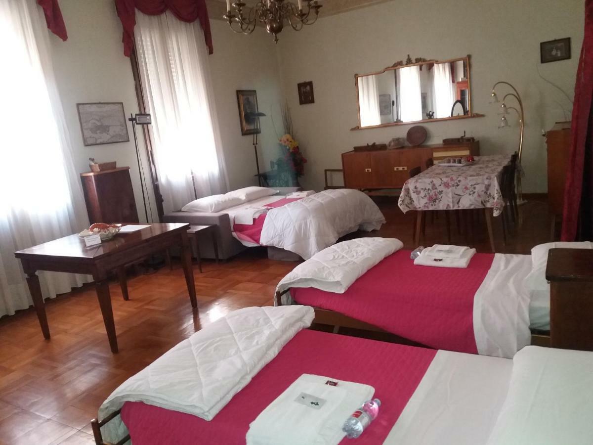 Bed and Breakfast Da Selly à Mantoue Extérieur photo